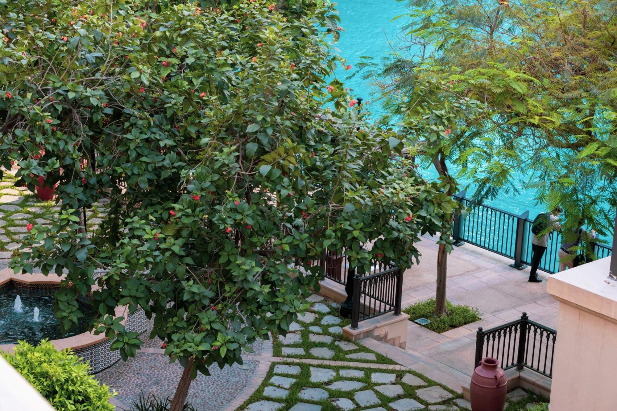 Apartment Old Town Luxury: 1-br With Large Terrace & Burj Khalifa View *