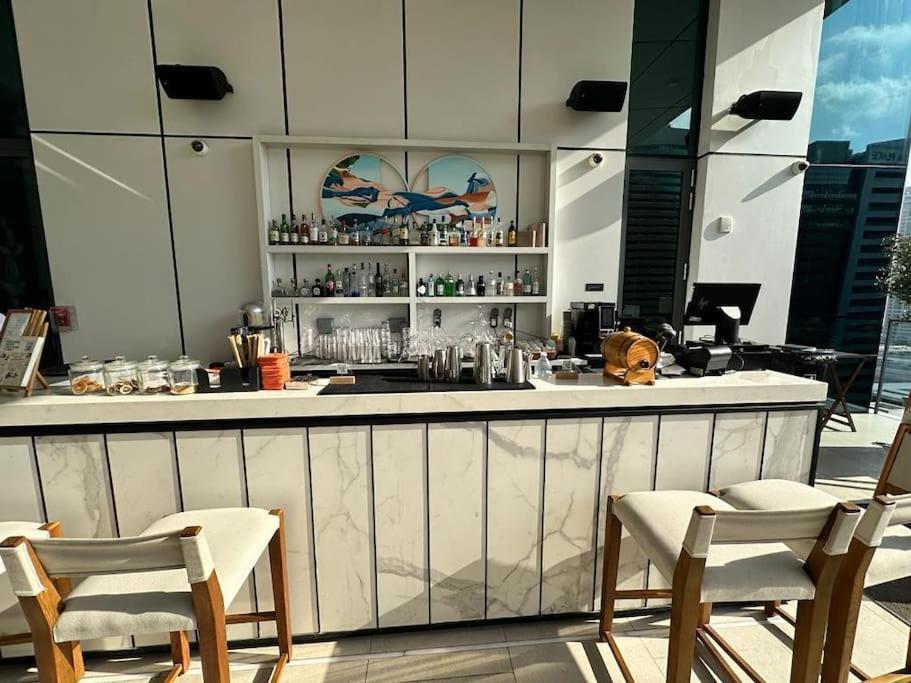 Apartment Luxury 3 Bedroom Vida High Floor Dubai