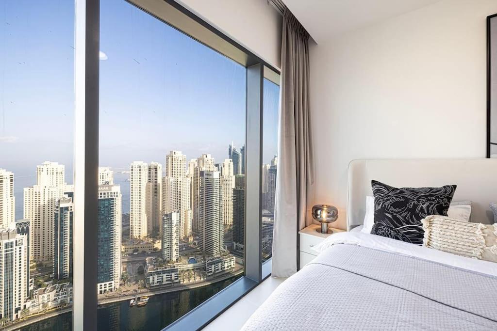 Apartment Luxury 3 Bedroom Vida High Floor