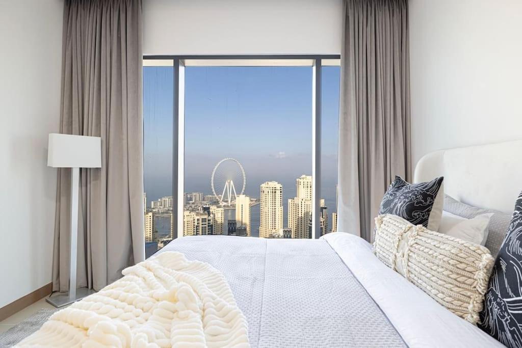 Apartment Luxury 3 Bedroom Vida High Floor *