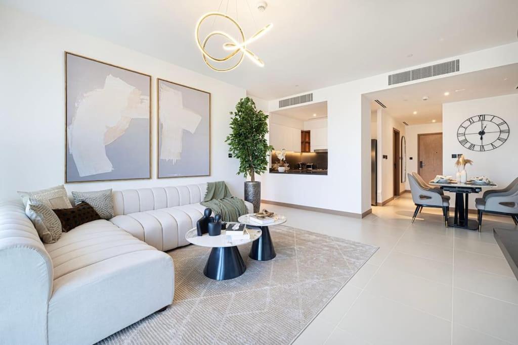 Apartment Luxury 3 Bedroom Vida High Floor *