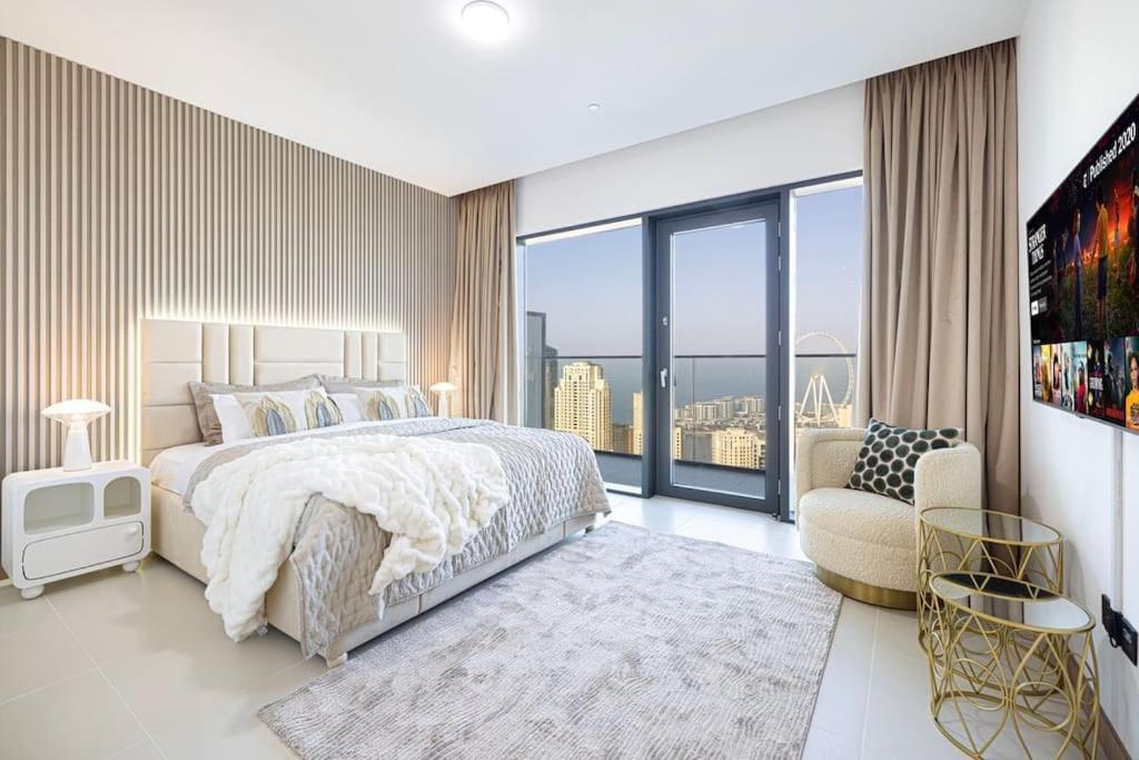 Luxury 3 Bedroom Vida High Floor * Dubai