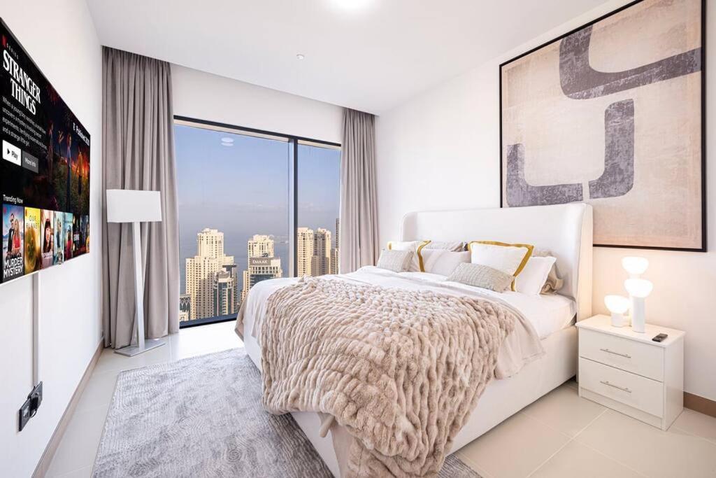 Luxury 3 Bedroom Vida High Floor Apartment Dubai