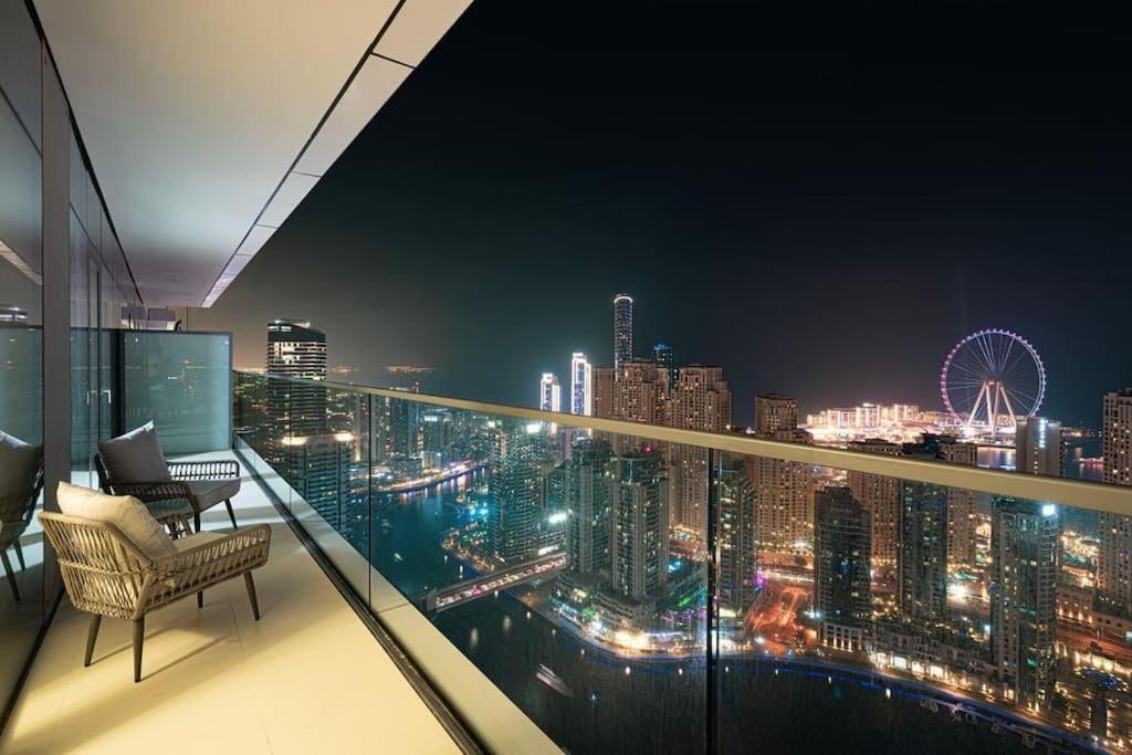 Luxury 3 Bedroom Vida High Floor Apartment *
