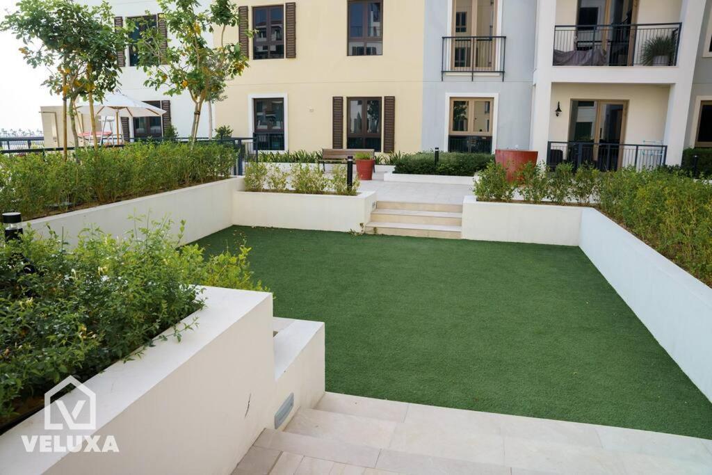 Veluxa - Stunning Sea View - Luxe 3 Bed In La