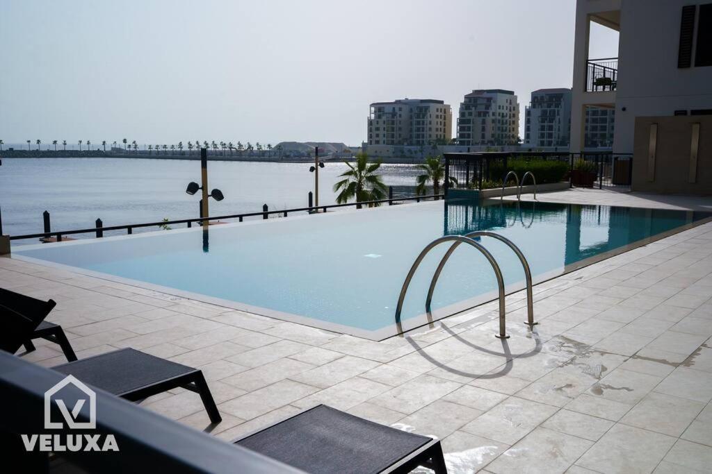 Veluxa - Stunning Sea View - Luxe 3 Bed In La * Dubai