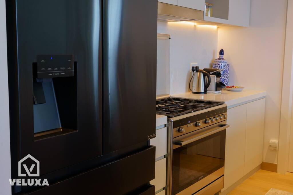 Veluxa - Stunning Sea View - Luxe 3 Bed In La Apartment Dubai