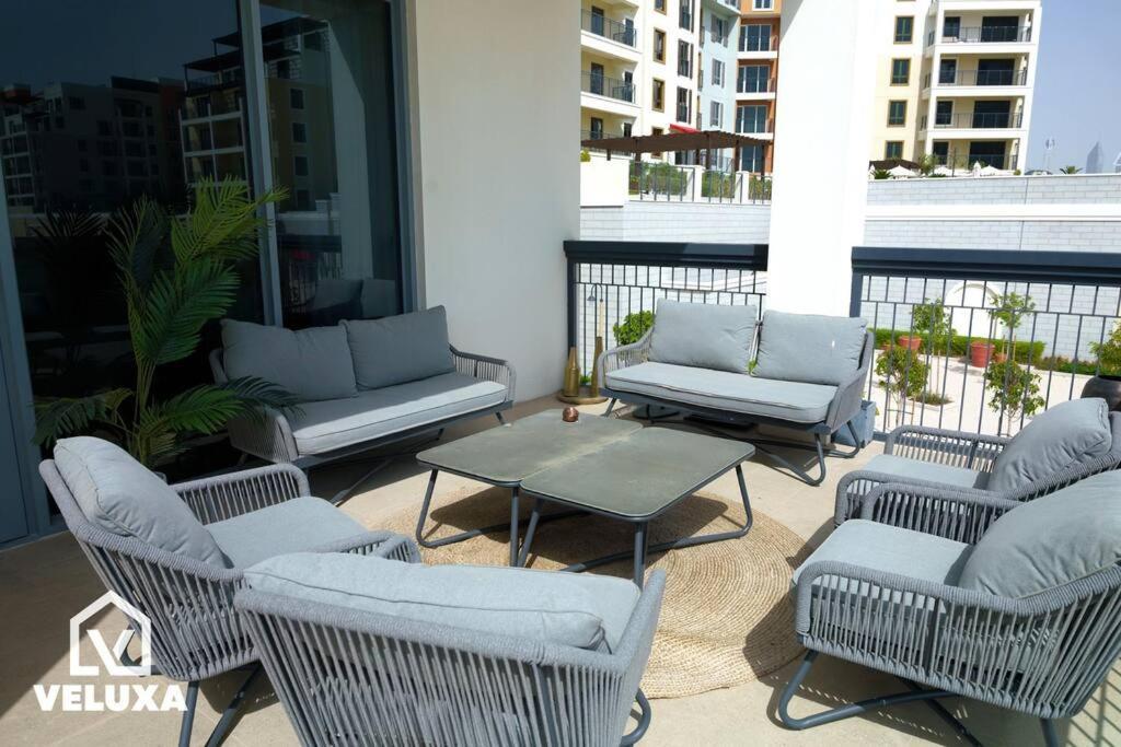 Veluxa - Stunning Sea View - Luxe 3 Bed In La