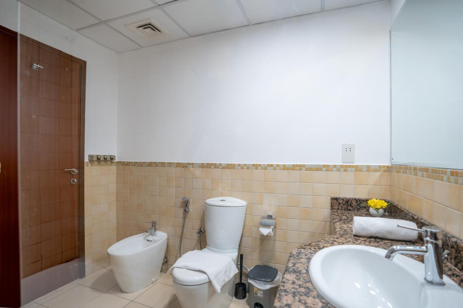 Rh- Walk To Jbr & Tram, Comfortable 02br *