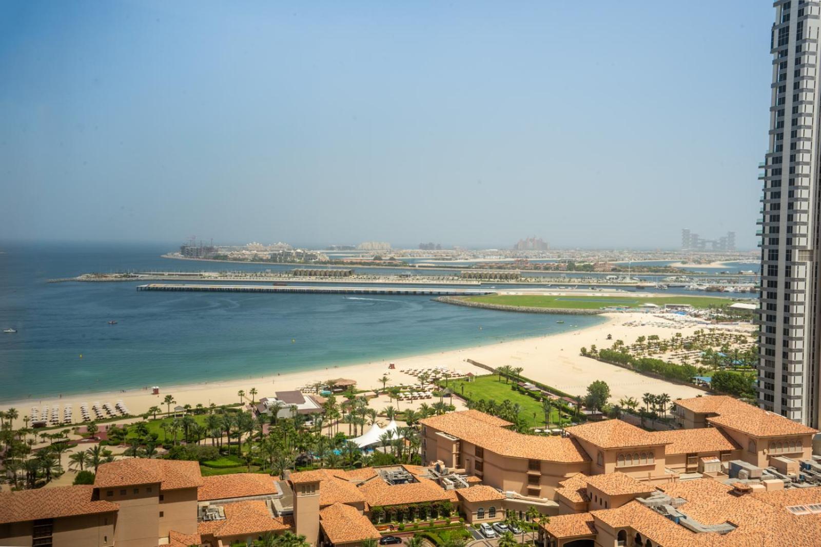 Rh- Walk To Jbr & Tram, Comfortable 02br