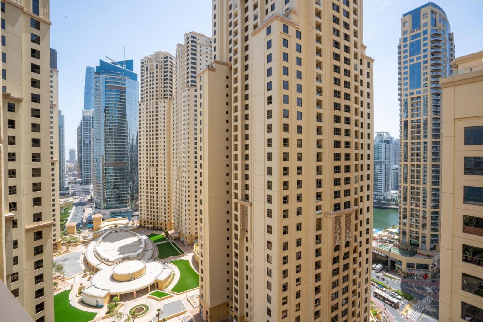 Rh- Walk To Jbr & Tram, Comfortable 02br * Dubai