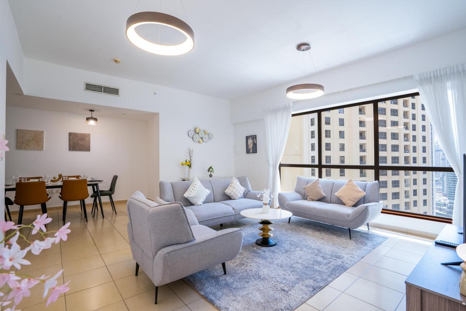 Rh- Walk To Jbr & Tram, Comfortable 02br * Dubai