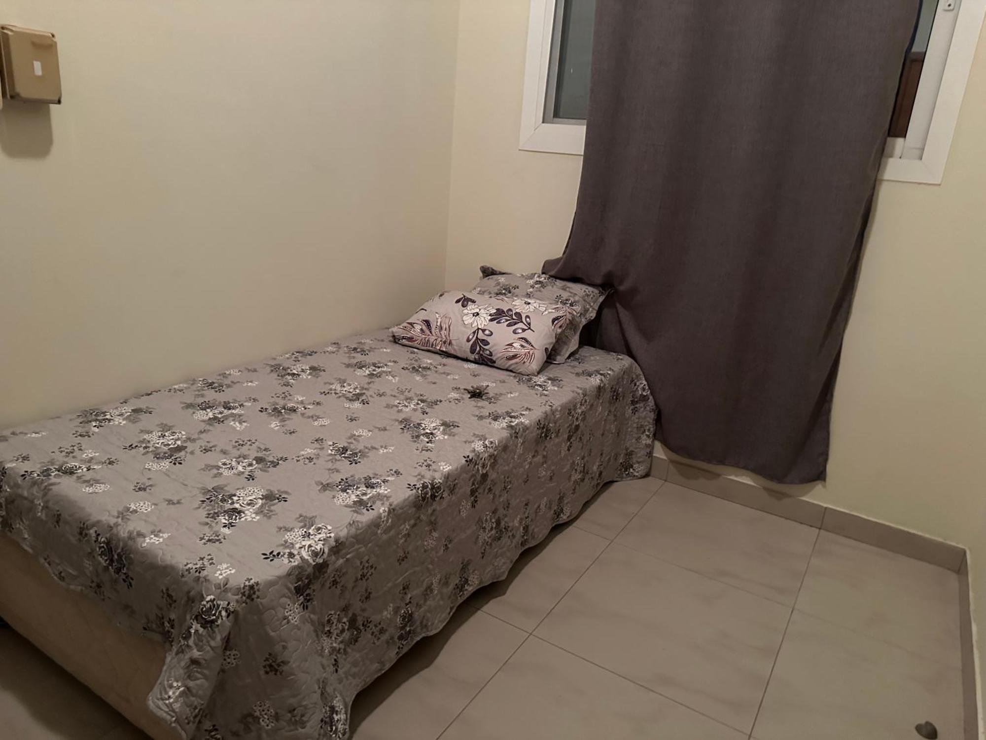 Guest house Guest For Girls Or Family Only *