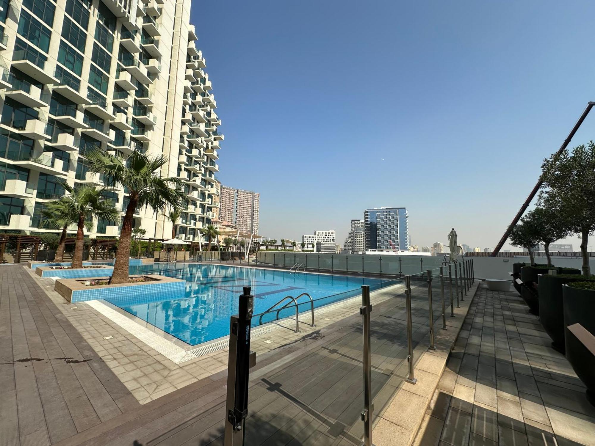 Ashrihh/ Modernstudio In Jadaf Apartment