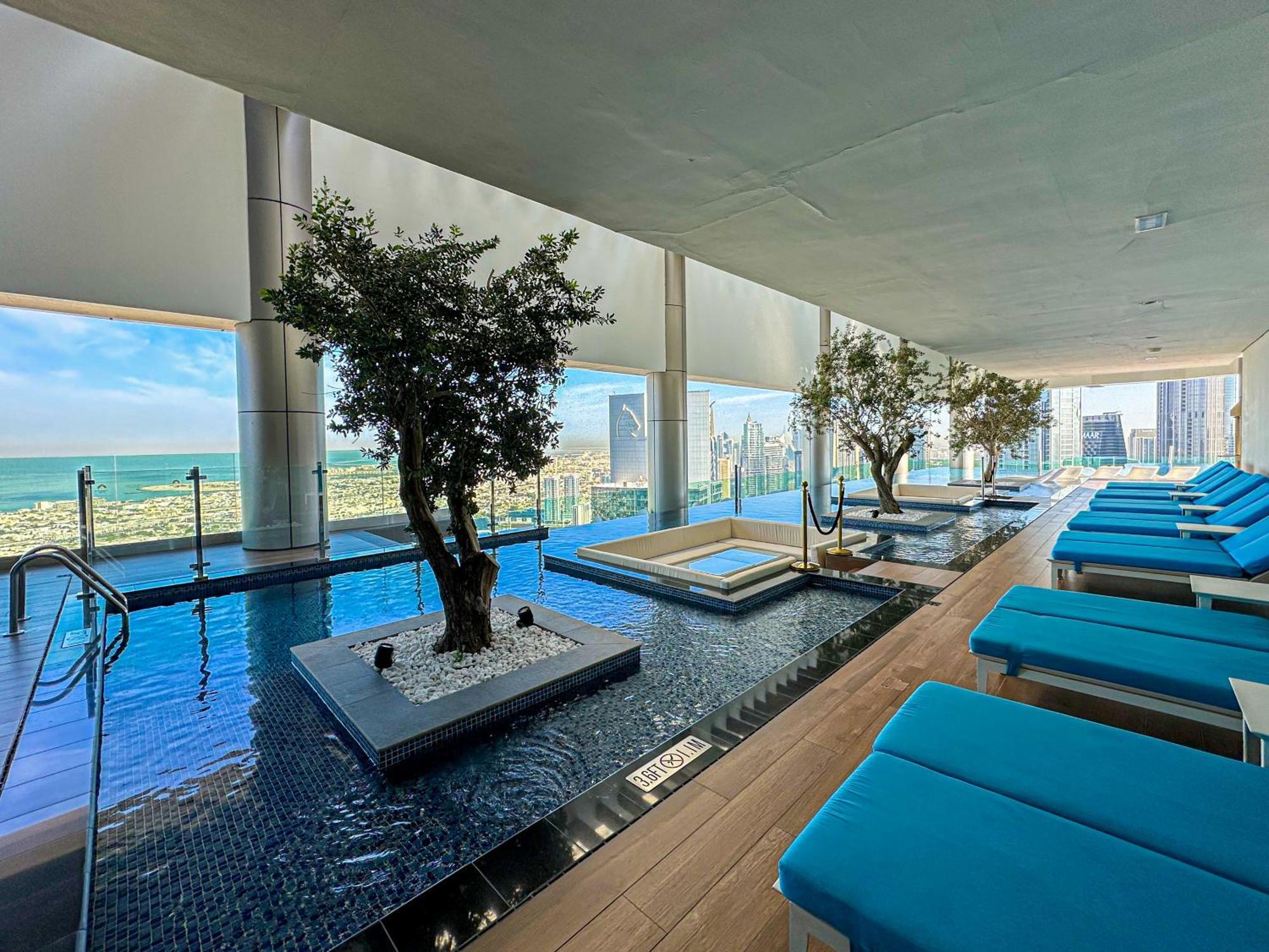 Apartment 64th Floor Rooftop Pool Offering Amazing Burj Khalifa Views, 2br In Paramount Midtown