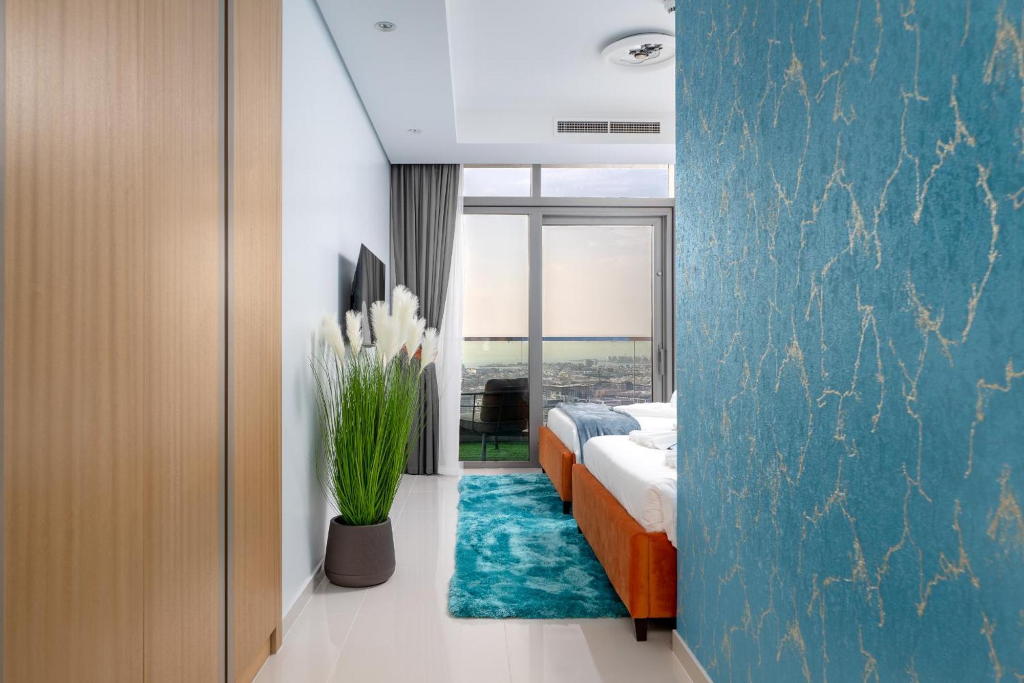 64th Floor Rooftop Pool Offering Amazing Burj Khalifa Views, 2br In Paramount Midtown * Dubai