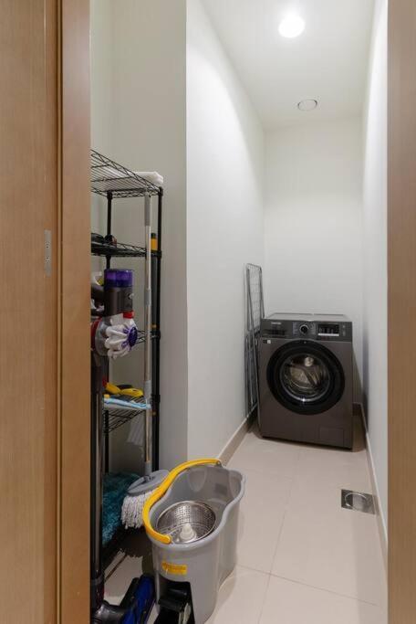 Apartment Stylish And Cozy L Park View L Next To Mall Dubai