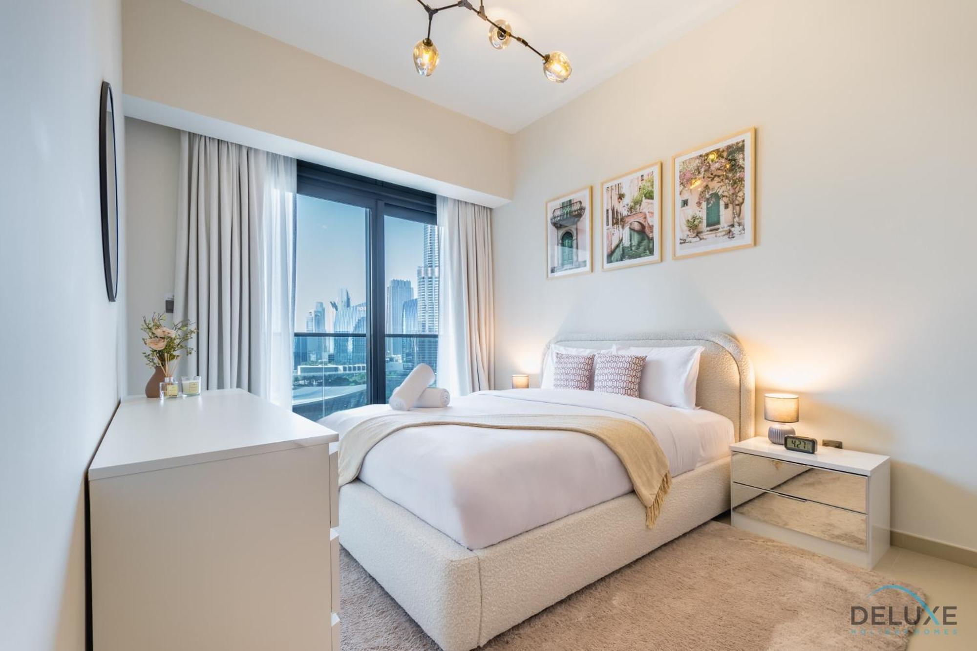 Deluxe 3br With Assistant At Act One Act Two Tower 2 In Downtown By Deluxe Homes