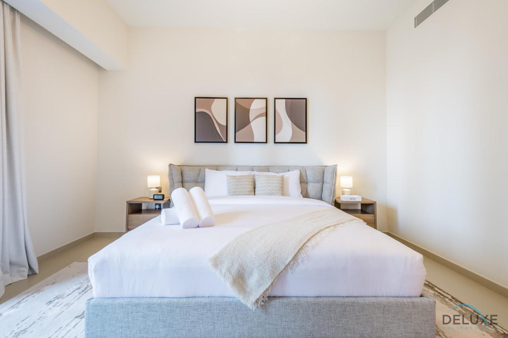 Deluxe 3br With Assistant At Act One Act Two Tower 2 In Downtown By Deluxe Homes Apartment