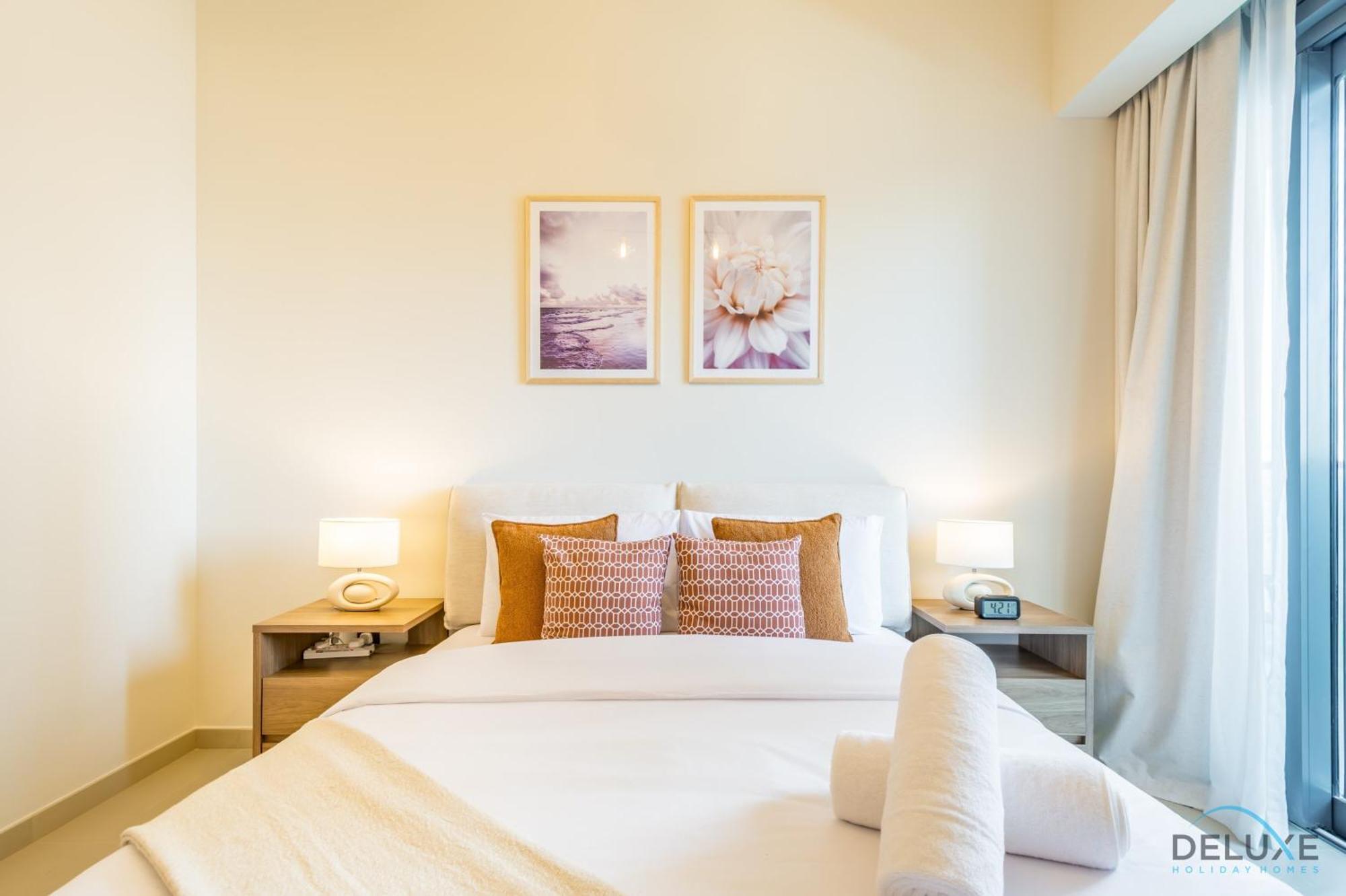 Deluxe 3br With Assistant At Act One Act Two Tower 2 In Downtown By Deluxe Homes *