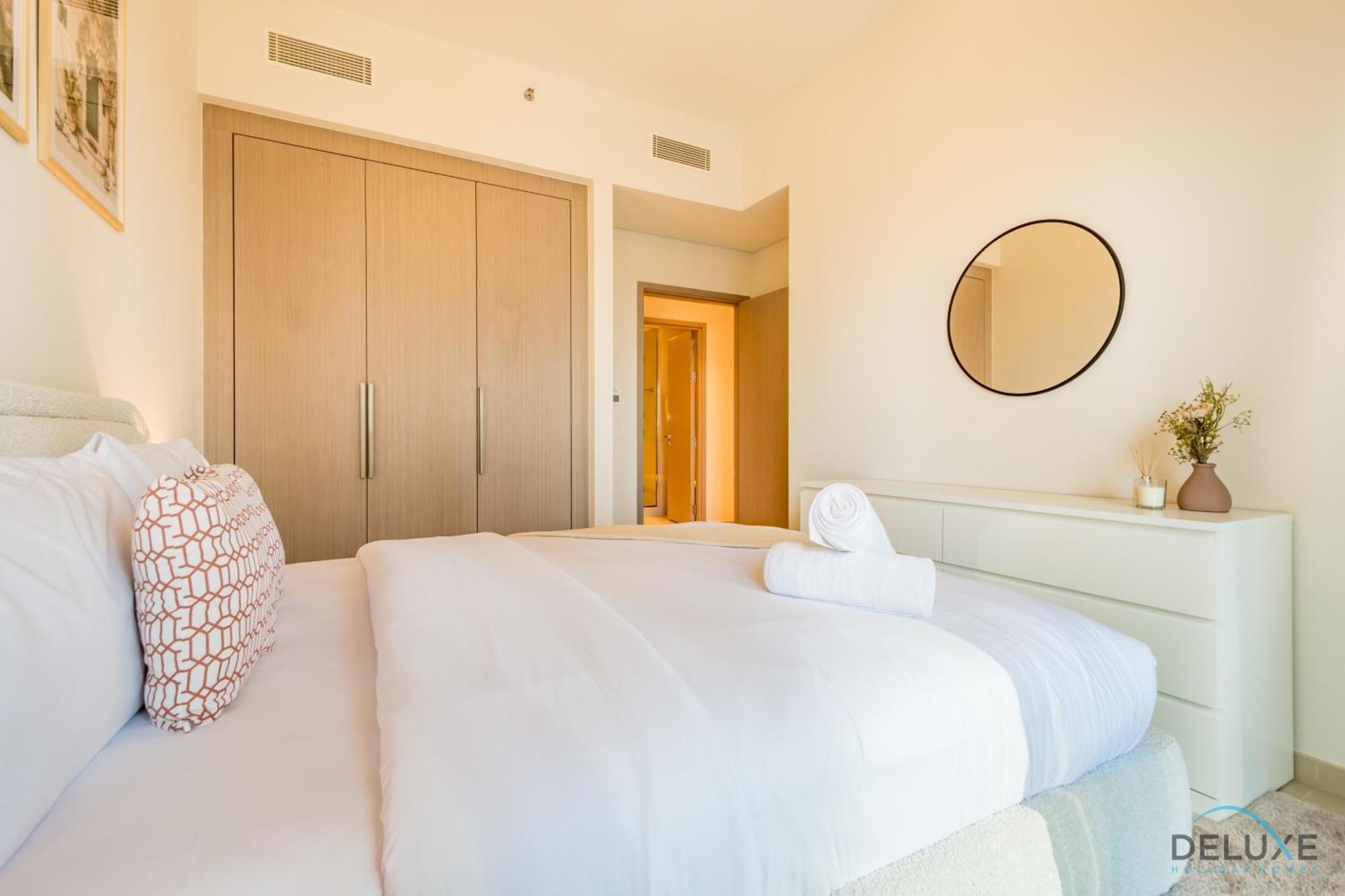 Deluxe 3br With Assistant At Act One Act Two Tower 2 In Downtown By Deluxe Homes Apartment