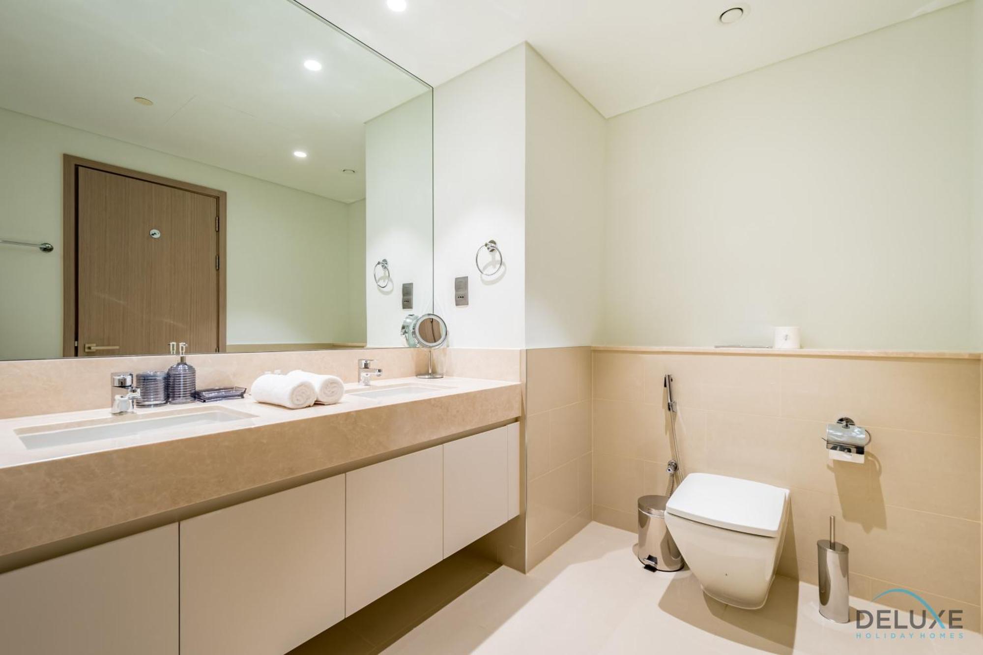Apartment Deluxe 3br With Assistant At Act One Act Two Tower 2 In Downtown By Deluxe Homes Dubai