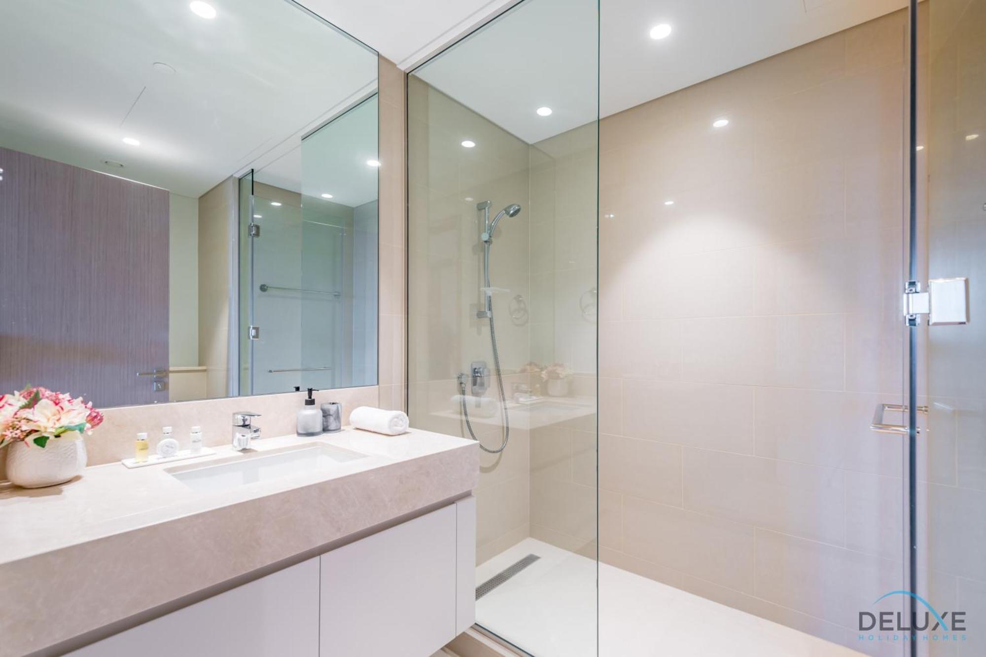 Deluxe 3br With Assistant At Act One Act Two Tower 2 In Downtown By Deluxe Homes Apartment *