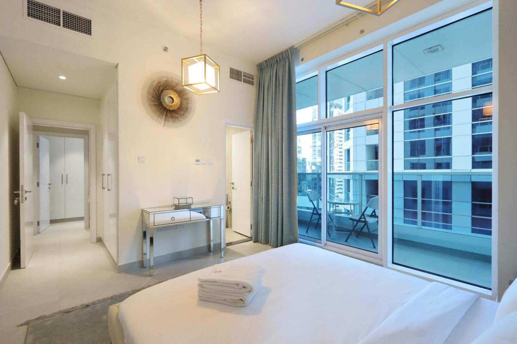 2br In Marina Walk To Dining & Nightlife Apartment Dubai