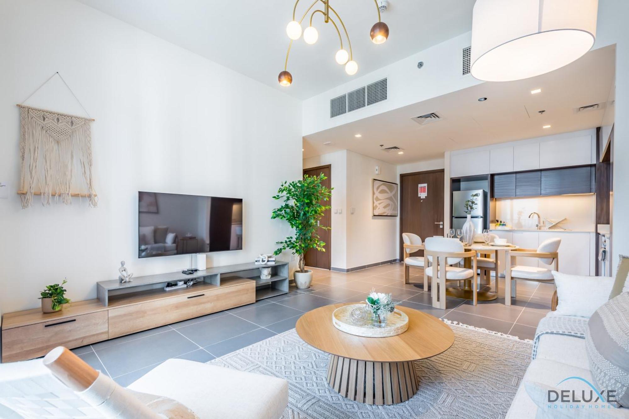 Charming 1br In Creek Edge Tower 1, Creek Harbor By Deluxe Homes