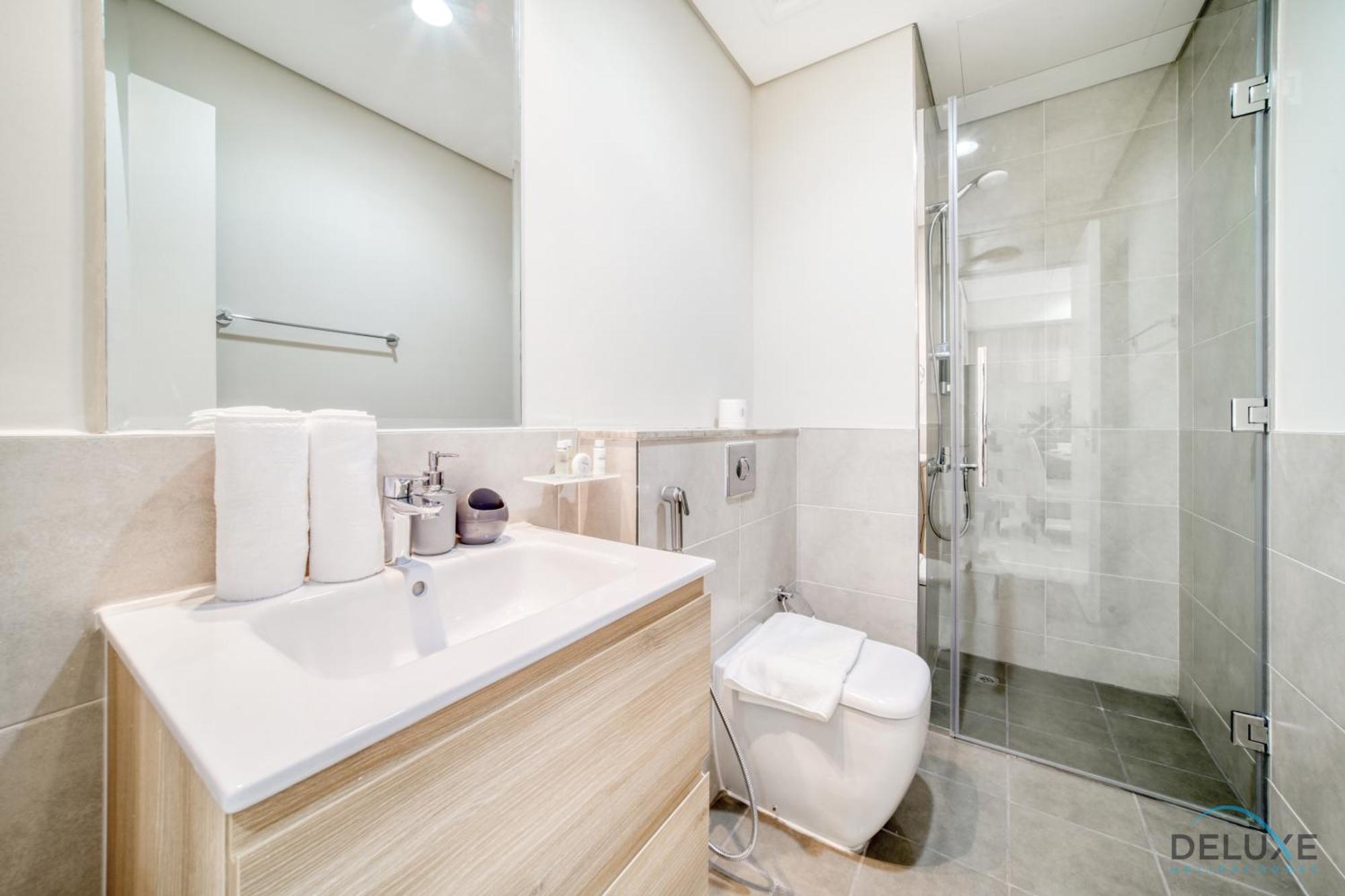 Apartment Peaceful 1br At Golf A Damac Hills By Deluxe Homes Dubai