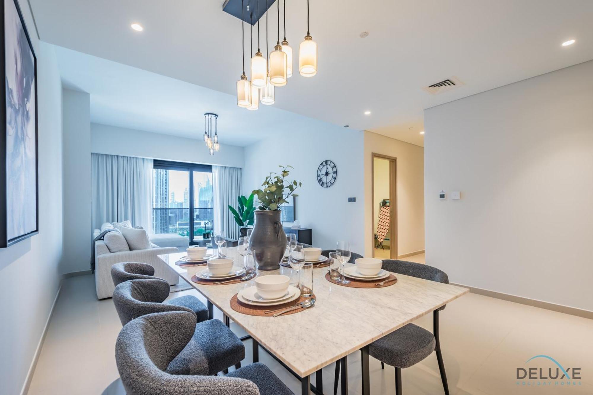 Majestic 3br With Assistant At Act One Act Two Tower 2 In Downtown By Deluxe Homes Apartment
