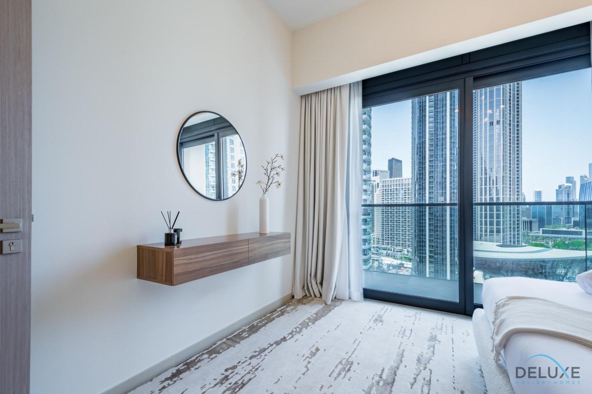 Apartment Majestic 3br With Assistant At Act One Act Two Tower 2 In Downtown By Deluxe Homes