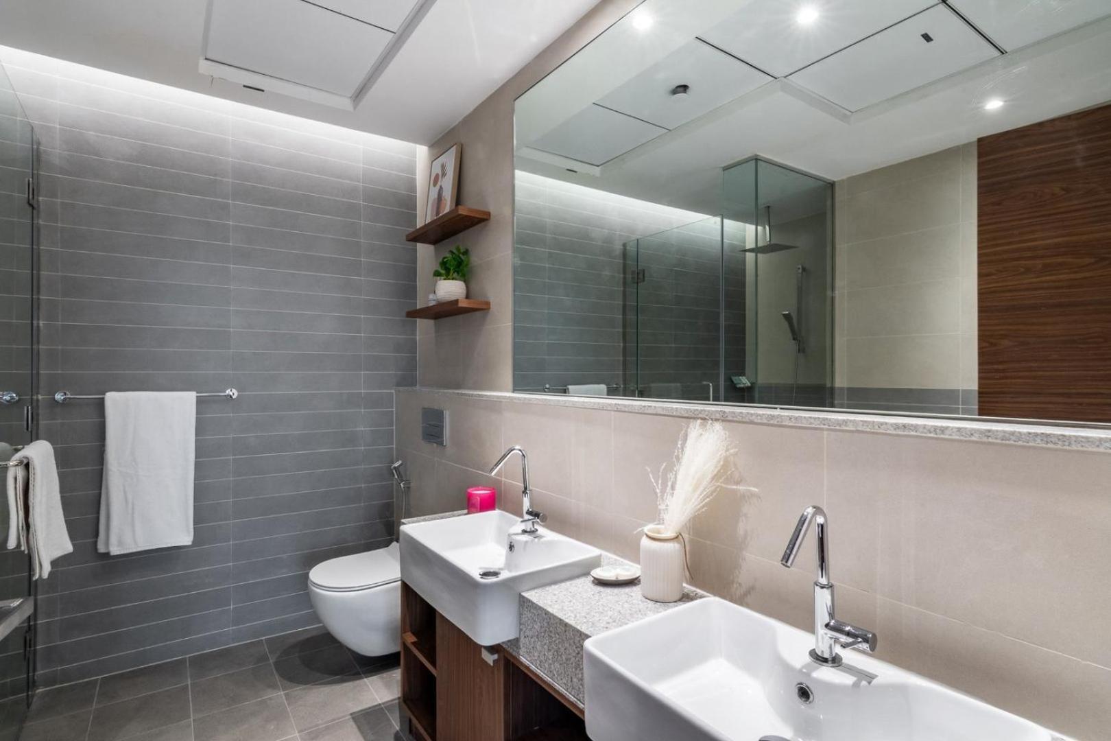 Guestready - Frame Views From The Sky Apartment Dubai