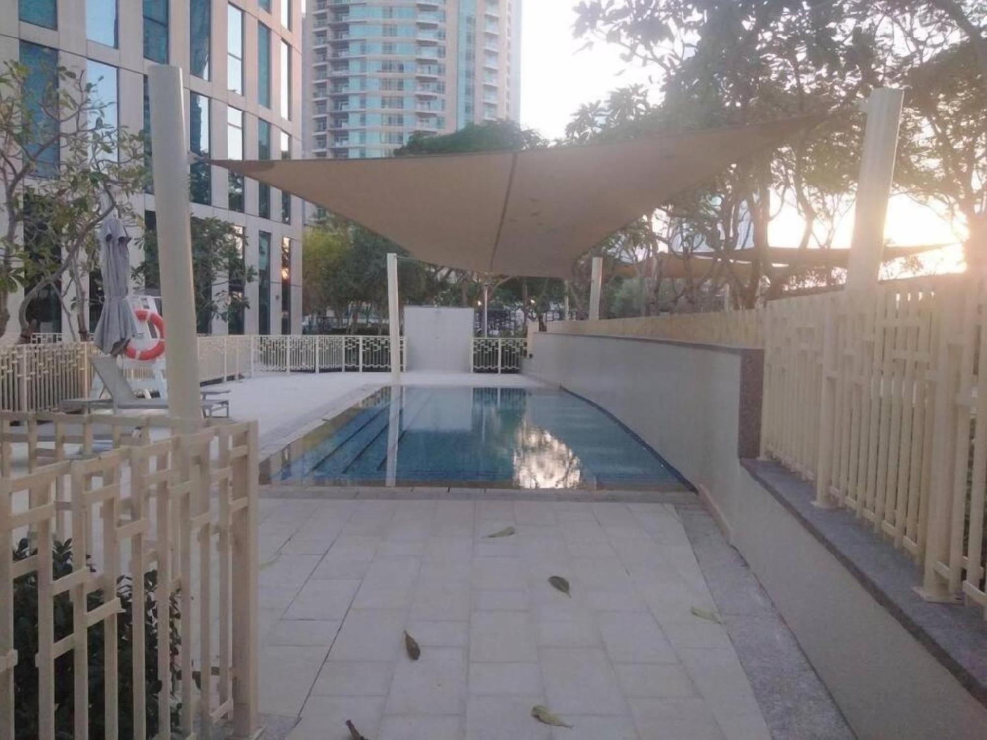 Brown Stone - Burj Khalifa Downtown Vista Apartment Dubai