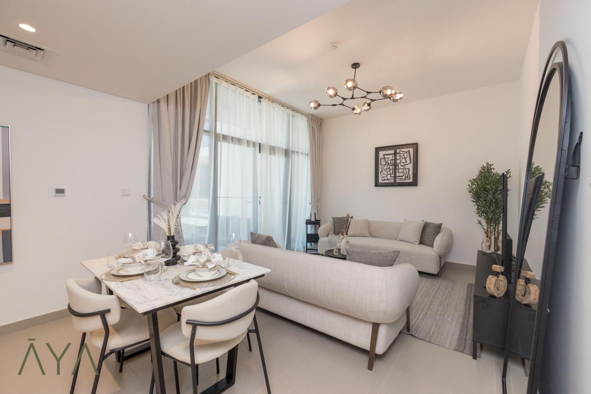 La Brisa - Stylish 2br At Hills With Pool Access Dubai