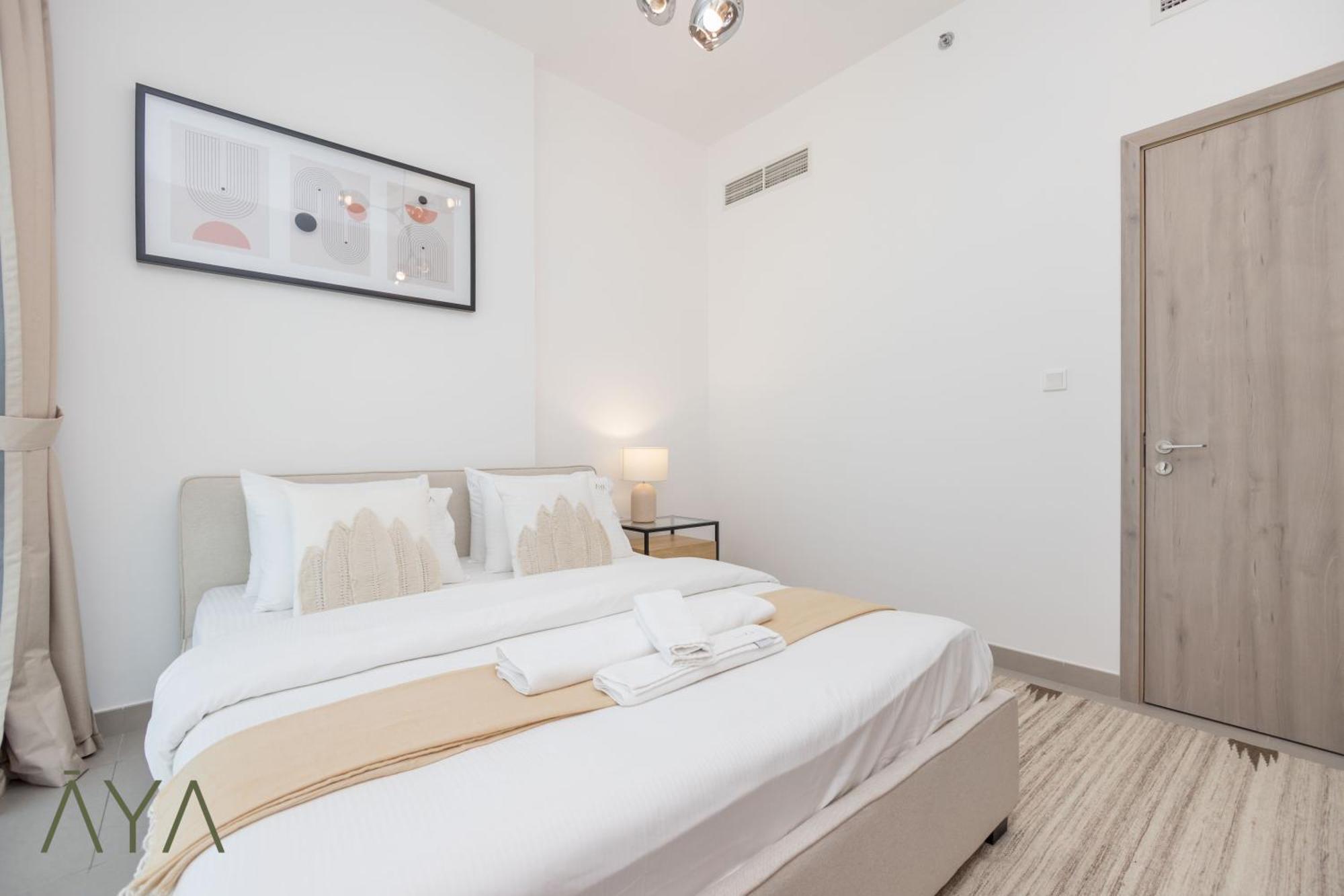 Apartment La Brisa - Stylish 2br At Hills With Pool Access Dubai