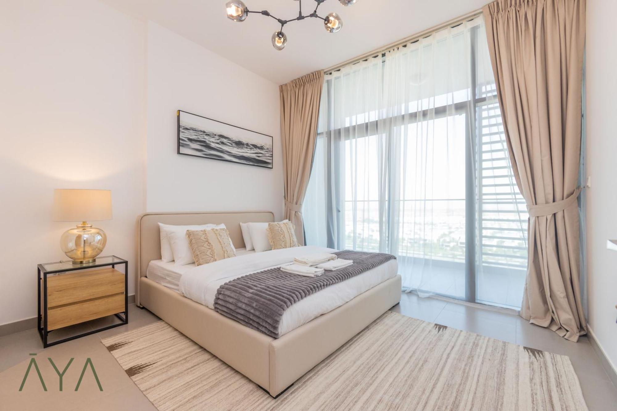 La Brisa - Stylish 2br At Hills With Pool Access *