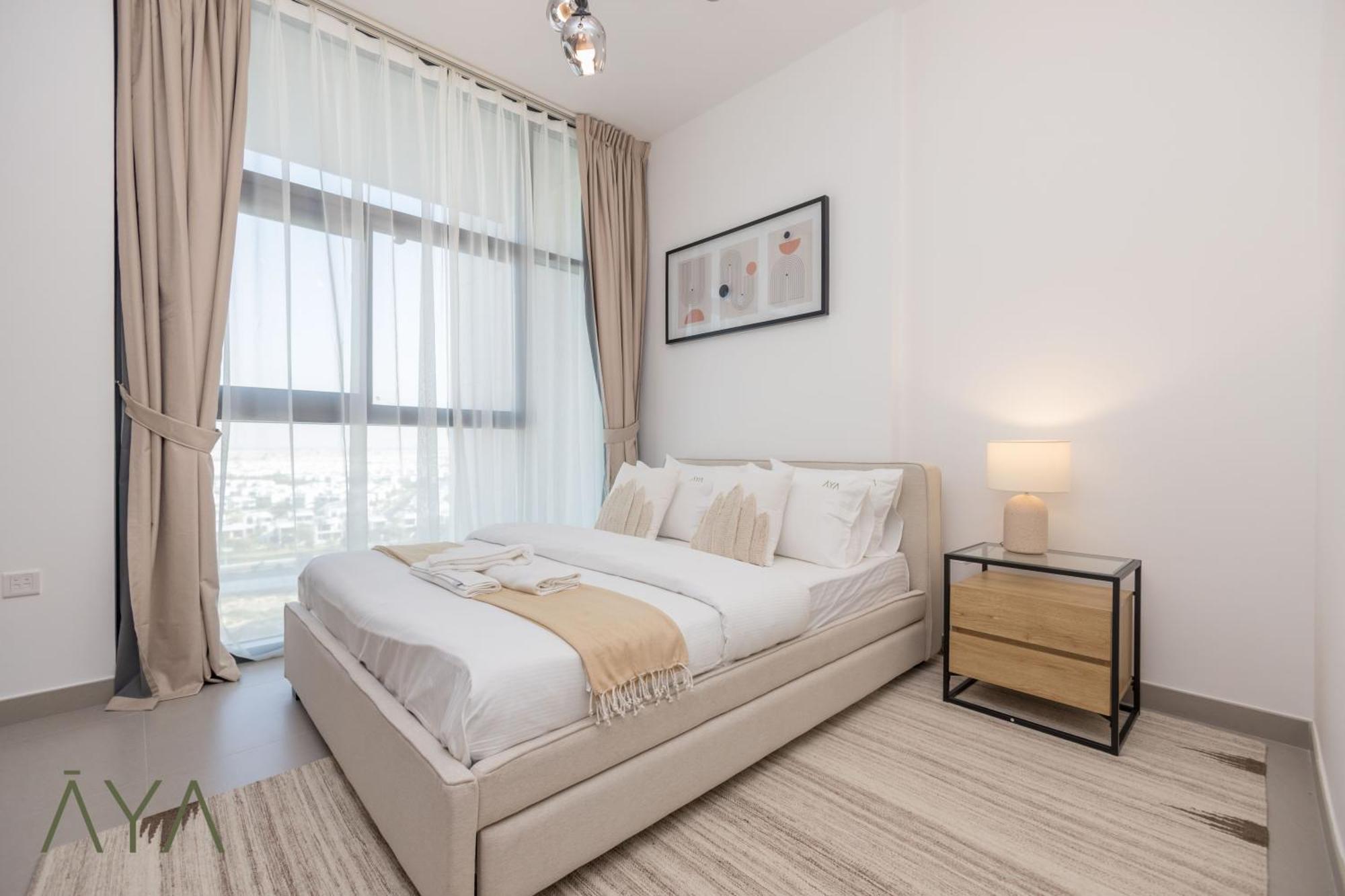 La Brisa - Stylish 2br At Hills With Pool Access *