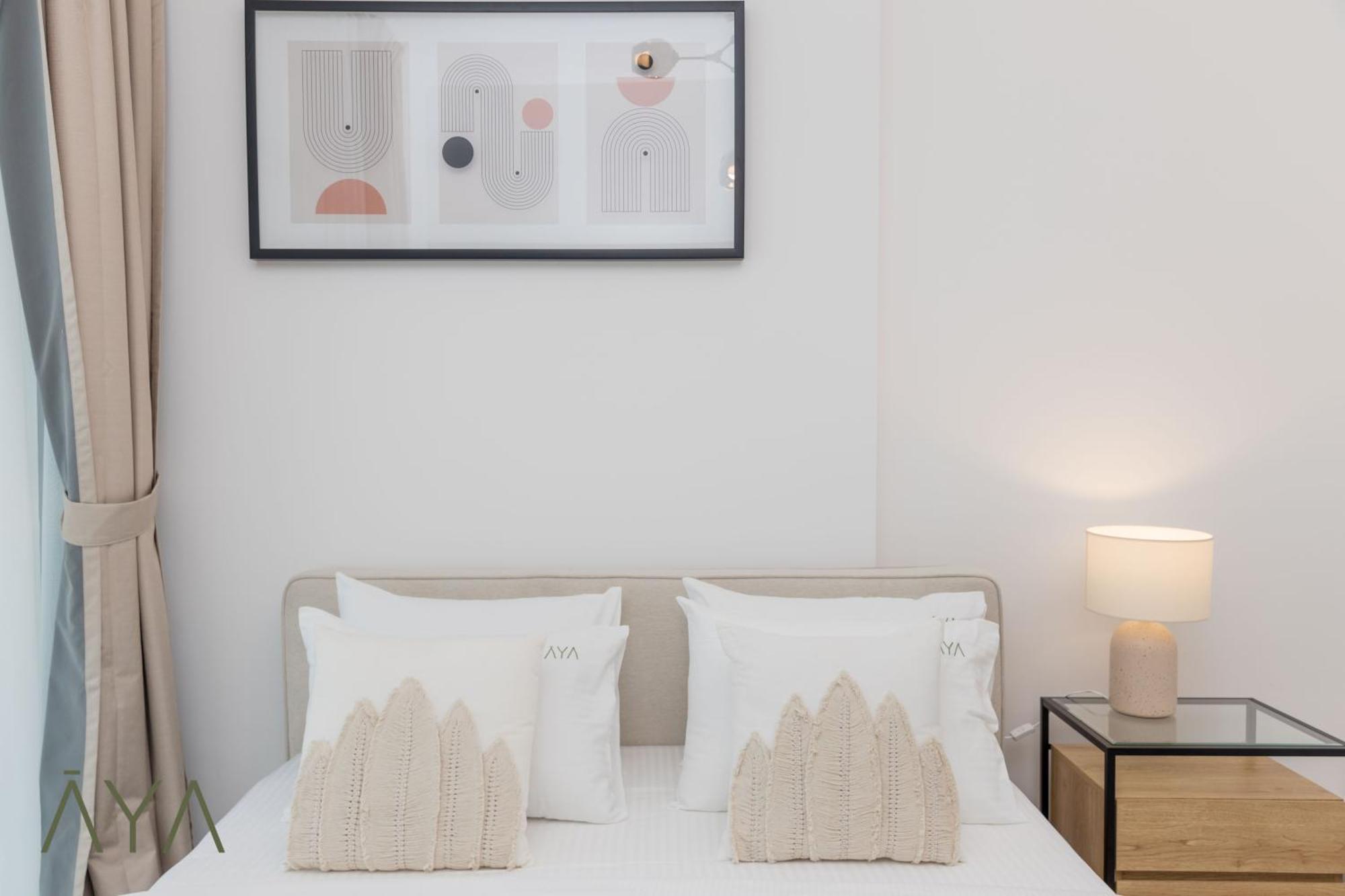 La Brisa - Stylish 2br At Hills With Pool Access Dubai