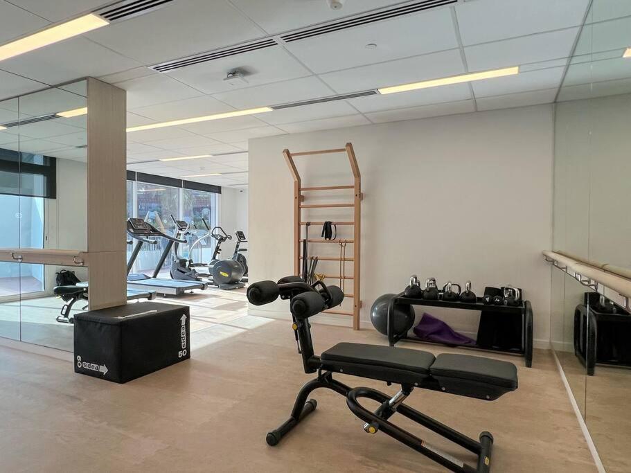 Spacious 2br With Community View Apartment