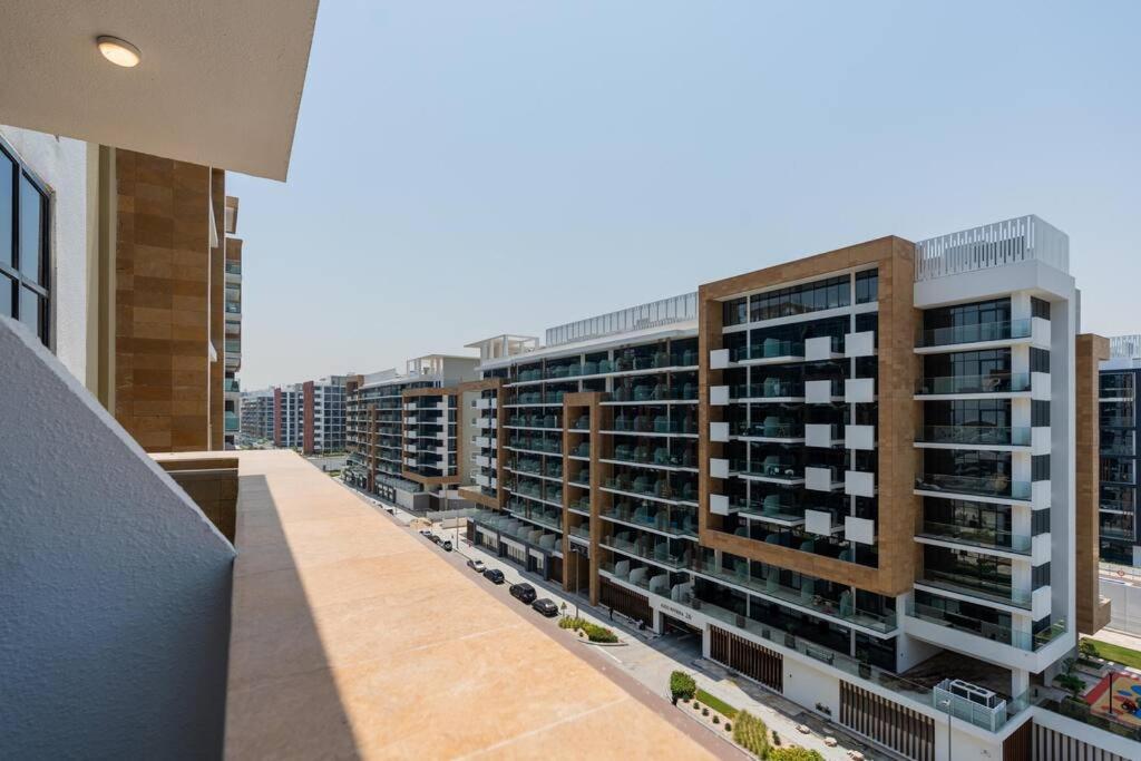 - 12 Min Downtown - Pool - Azizi Riviera *