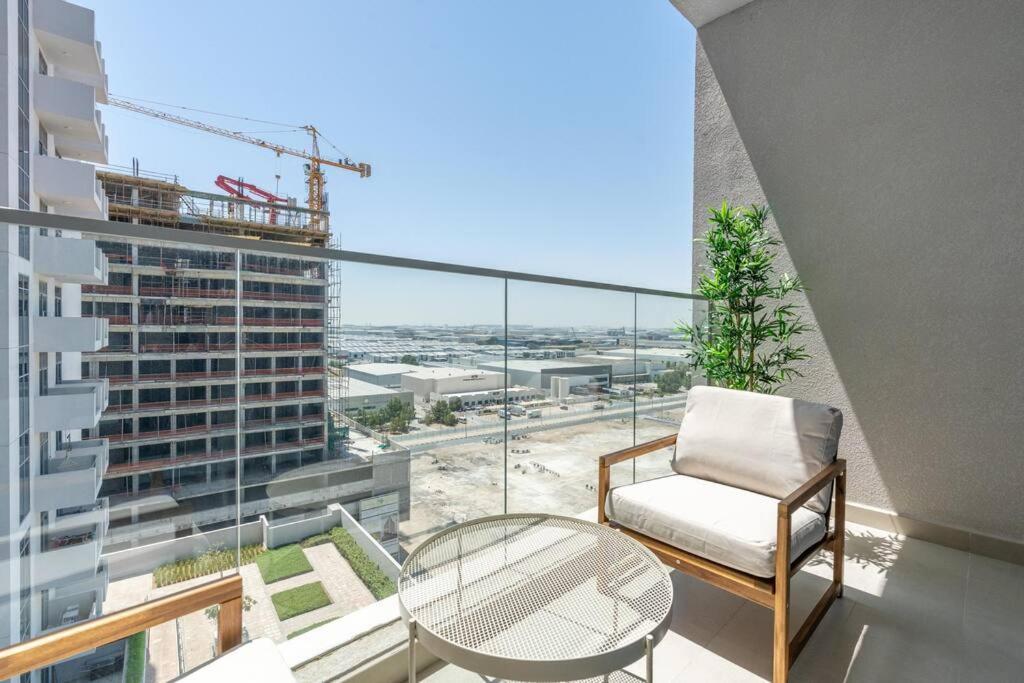 Apartment Large 2 Bedroom - Metro At 2 Min *