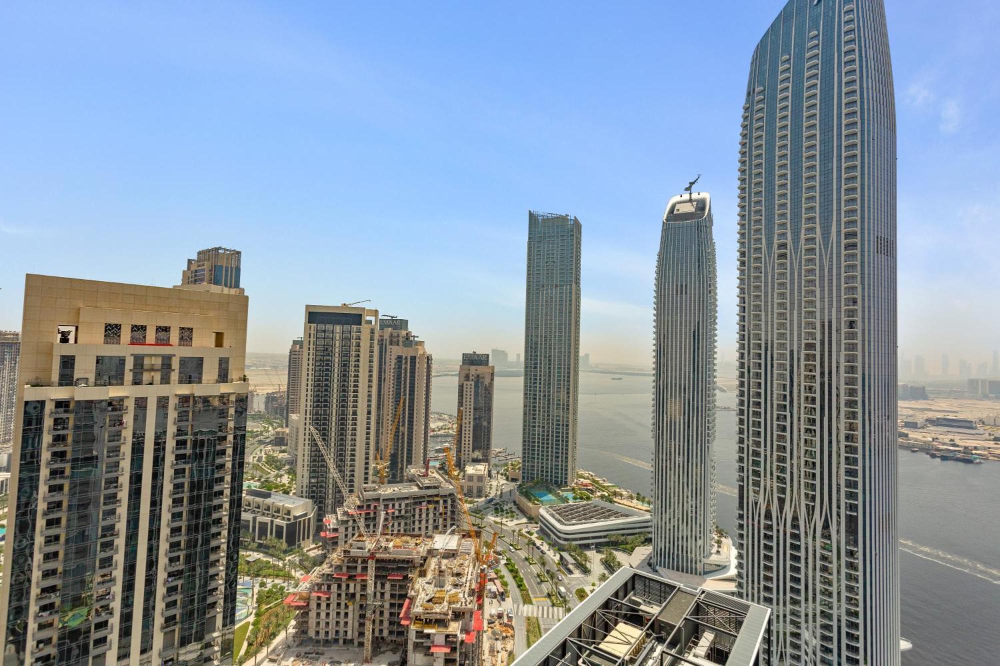 Luxury Living With Panoramic View In Creek Harbour Apartment Dubai