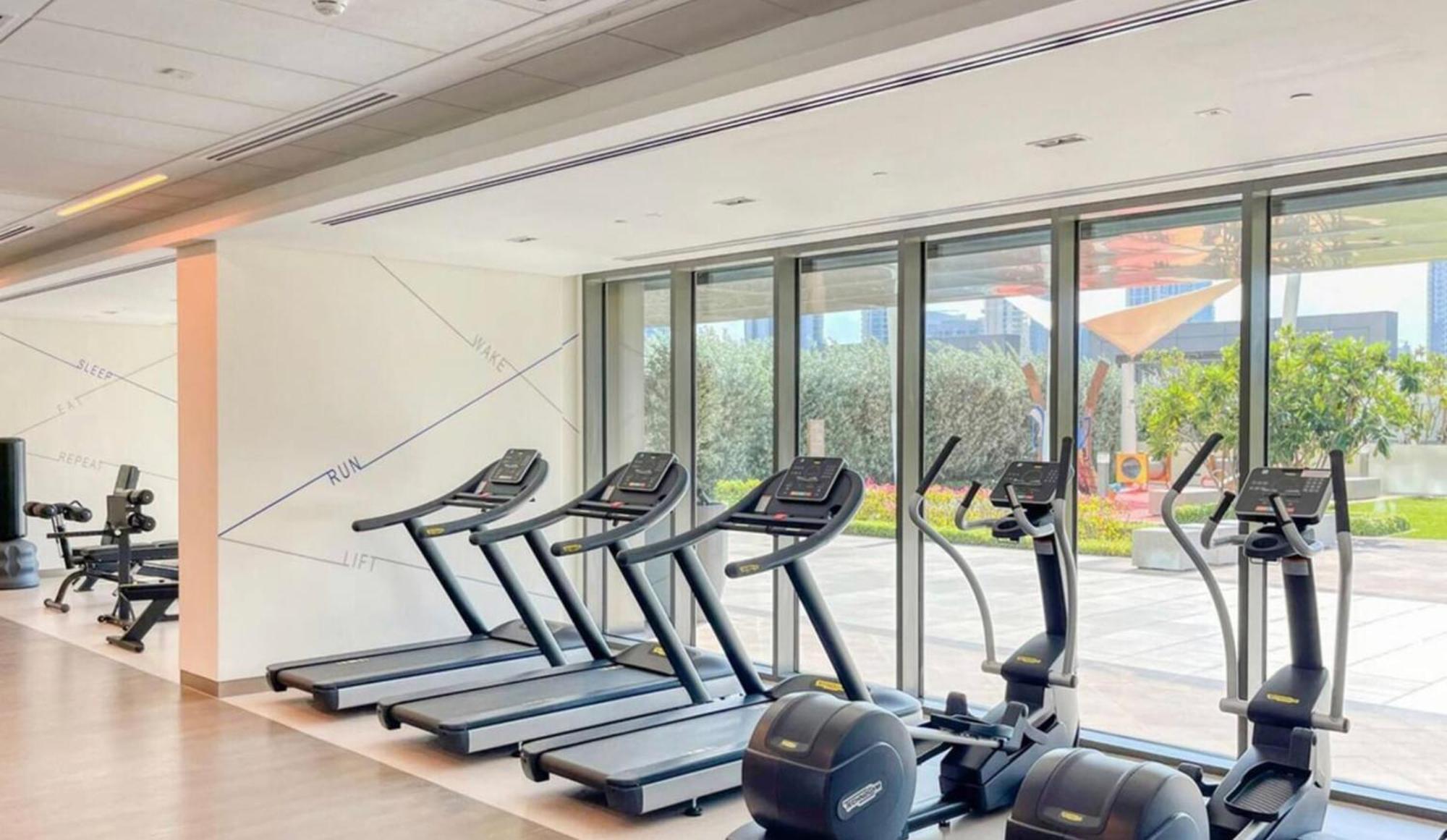 Downtown Views - Direct Access To Mall - 2bdr 50th Floor