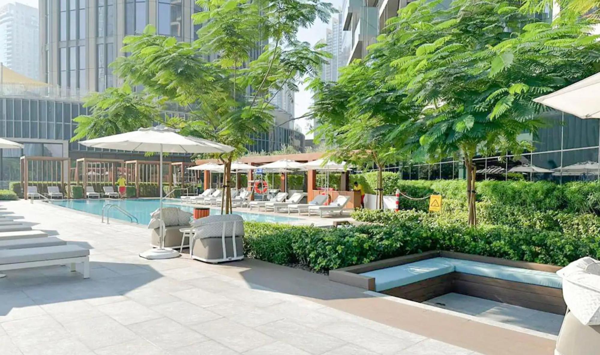 Downtown Views - Direct Access To Mall - 2bdr 50th Floor *