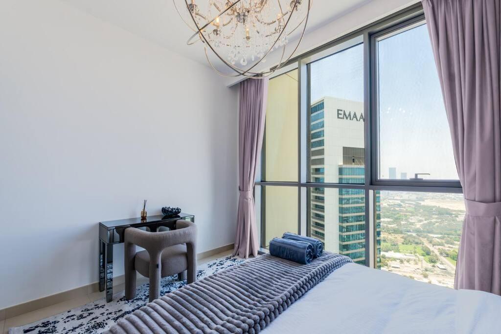 Apartment Downtown Views - Direct Access To Mall - 2bdr 50th Floor *