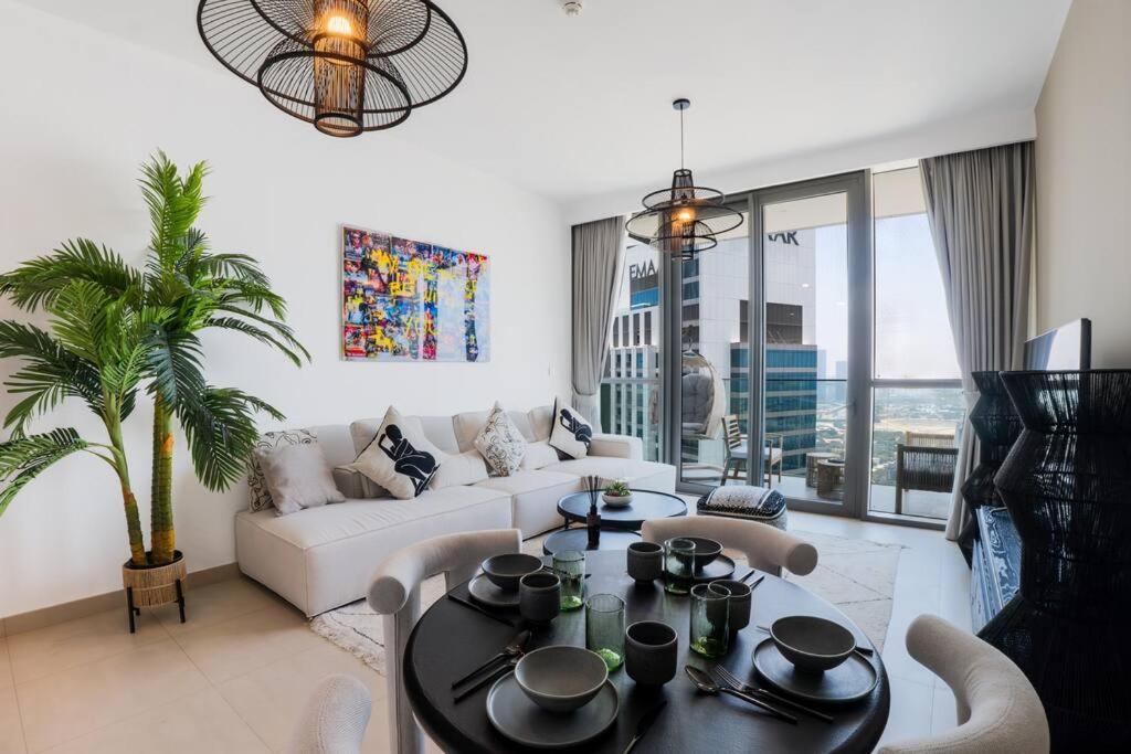 Apartment Downtown Views - Direct Access To Mall - 2bdr 50th Floor *