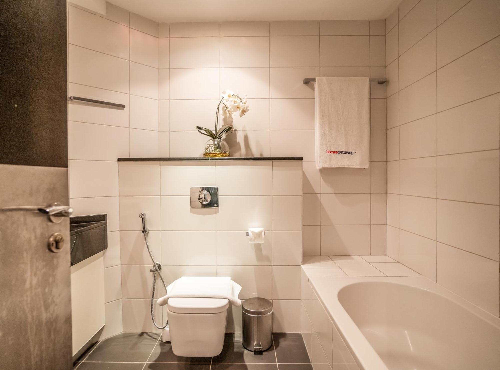 Homesgetaway - Luxurious Duplex Penthouse 3br Plus Maids At Heart Of Marina Apartment