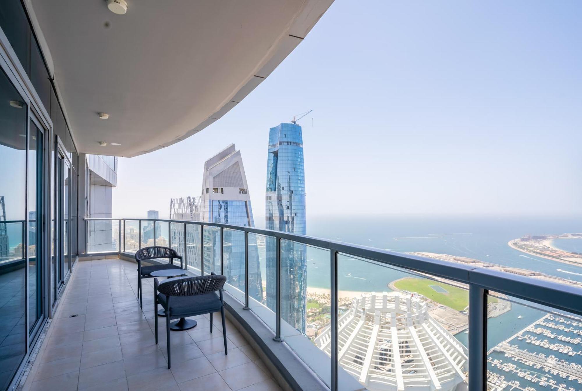 Homesgetaway - Luxurious Duplex Penthouse 3br Plus Maids At Heart Of Marina Apartment *