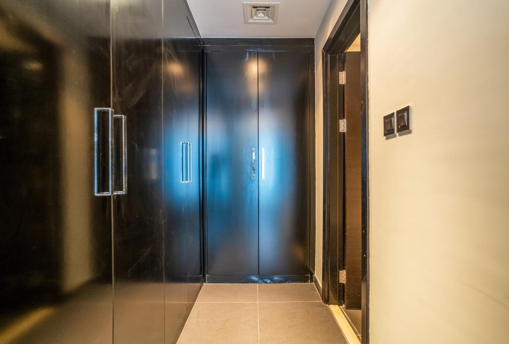 Apartment Homesgetaway - Luxurious Duplex Penthouse 3br Plus Maids At Heart Of Marina Dubai